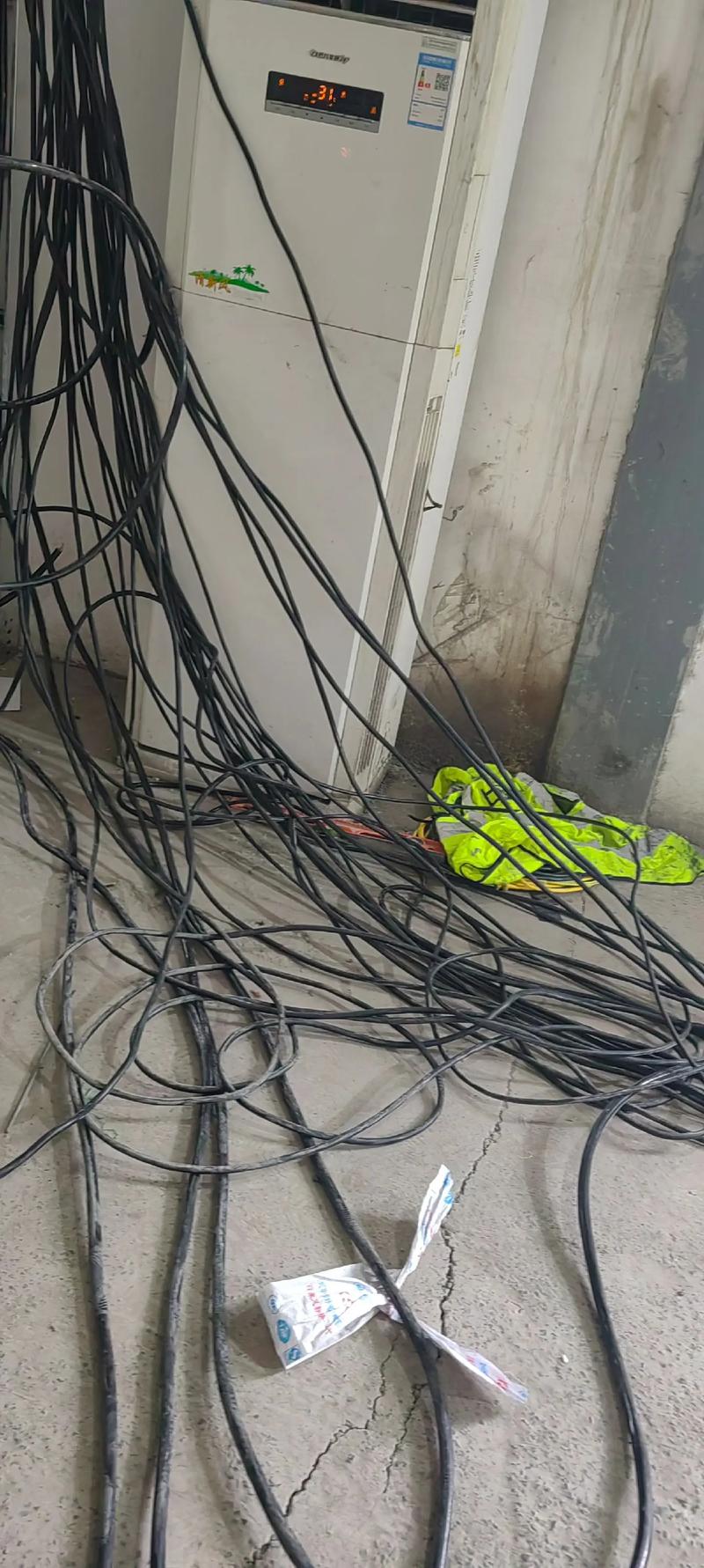 溫縣某電氣柜現(xiàn)場(chǎng)安裝與調(diào)試 從橋架敷設(shè)到DCS系統(tǒng)集成